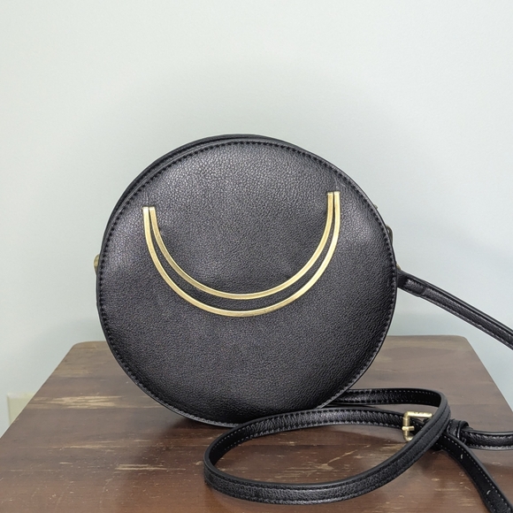 Anthropologie black and brass pebbled faux leather round evening purse - Picture 1 of 7